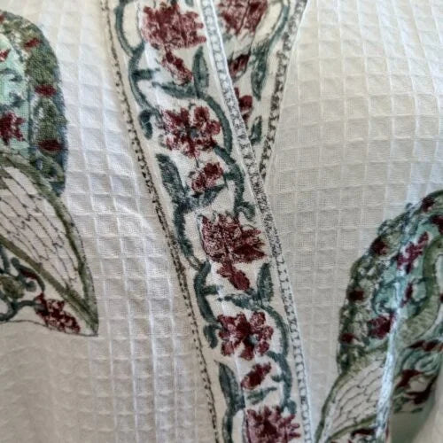 Multi Color Buti Cotton Waffle Bathrobe