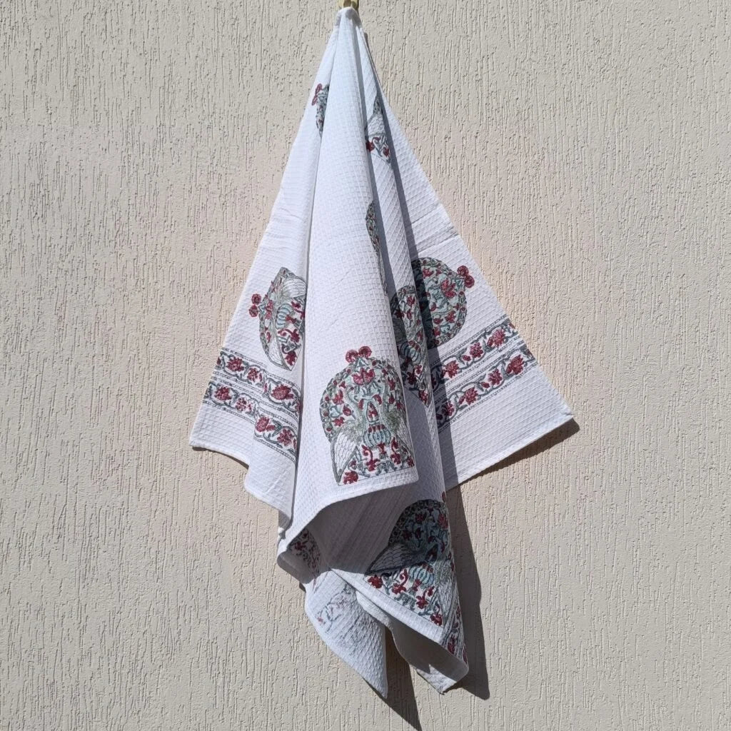 Motif Cotton Waffle Bath Towel